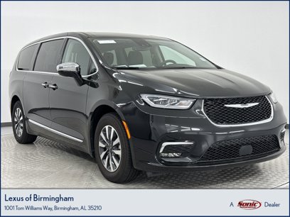 Used 2023 Chrysler Pacifica Limited