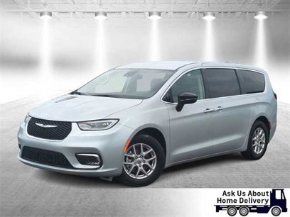 Certified 2024 Chrysler Pacifica Touring-L