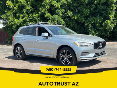 Used 2018 Volvo XC60 T5 Momentum w/ Convenience Package