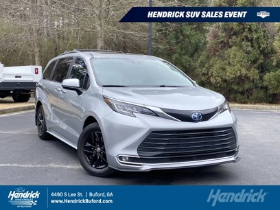 Used 2022 Toyota Sienna XLE
