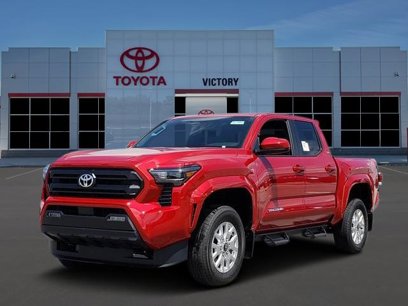New 2025 Toyota Tacoma SR5
