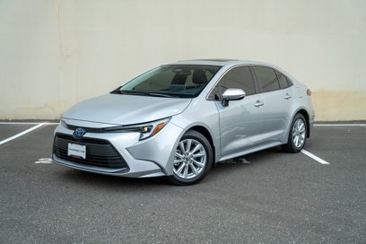 Used 2025 Toyota Corolla XLE