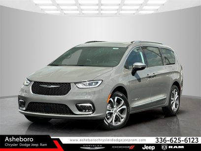 New 2025 Chrysler Pacifica Pinnacle