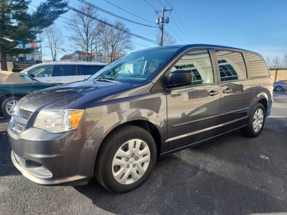 Used 2017 Dodge Grand Caravan SE