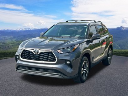 Used 2024 Toyota Highlander XLE