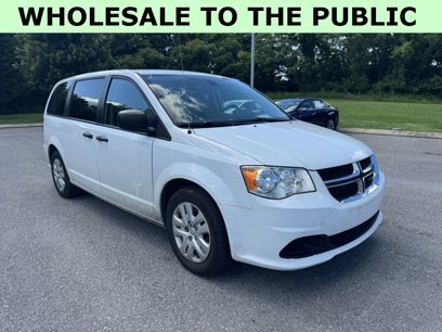 Used 2020 Dodge Grand Caravan SE w/ UConnect Hands-Free Group