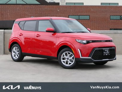 New 2025 Kia Soul LX