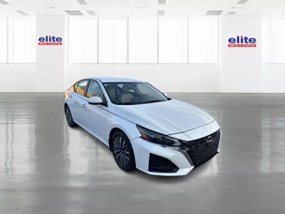 Used 2023 Nissan Altima 2.5 SV