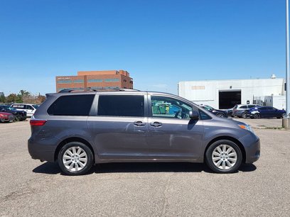 Used 2017 Toyota Sienna LE