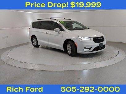 Used 2022 Chrysler Pacifica Touring-L