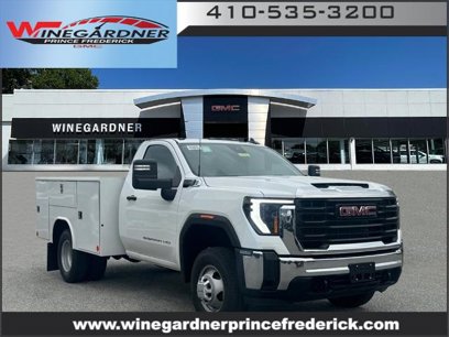 New 2024 GMC Sierra 3500 Pro w/ Convenience Package