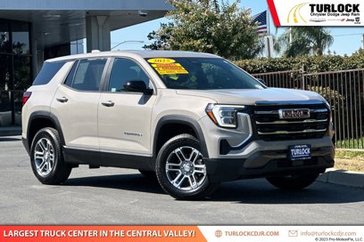 Used 2025 GMC Terrain Elevation