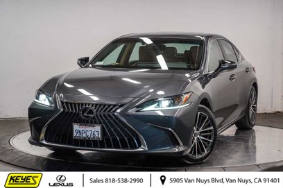 Certified 2025 Lexus ES 350 w/ Premium Package