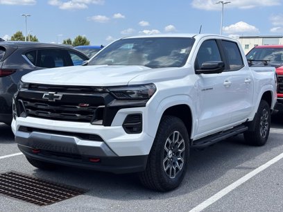 Used 2023 Chevrolet Colorado Z71 w/ Z71 Convenience Package 2