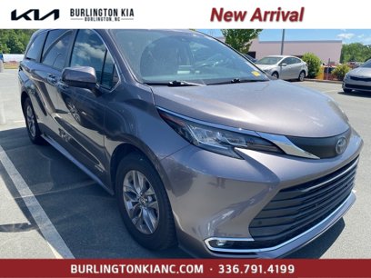 Used 2021 Toyota Sienna XLE