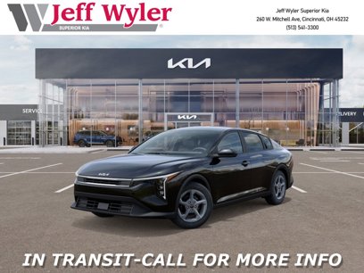 New 2025 Kia K4 LXS
