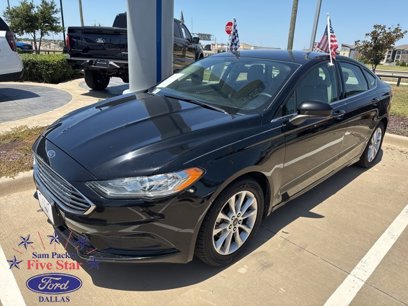 Used 2017 Ford Fusion SE w/ Fusion SE Technology Package