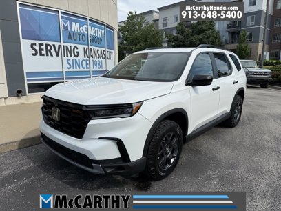 New 2025 Honda Pilot TrailSport