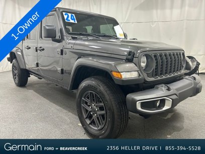 Used 2024 Jeep Gladiator Sport