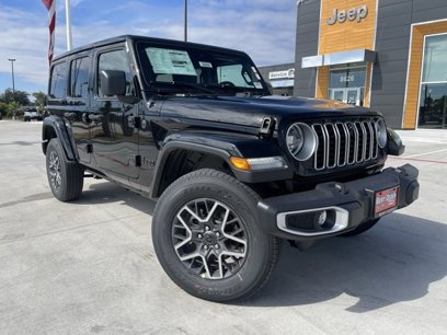 New 2025 Jeep Wrangler Sahara w/ Dual Top Group