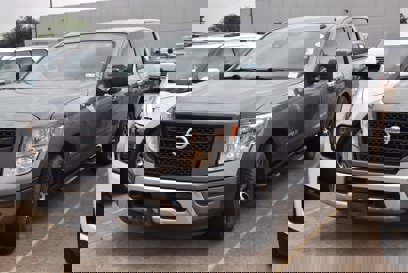 Used 2021 Nissan Titan SV w/ SV Convenience Package