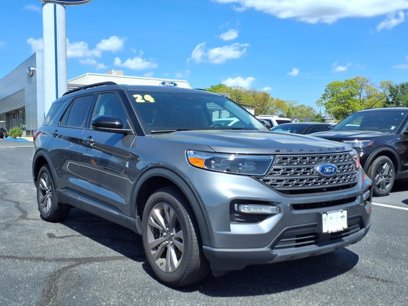 Used 2024 Ford Explorer XLT w/ Equipment Group 202A