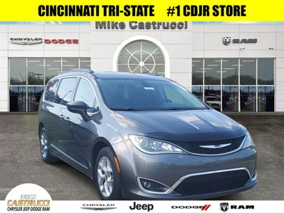 Used 2017 Chrysler Pacifica Touring-L w/ Tire & Wheel Group