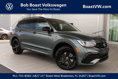 Certified 2024 Volkswagen Tiguan SE R-Line