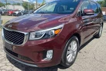 Used 2017 Kia Sedona LX w/ LX Essentials Premium Package