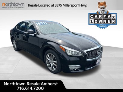 Used 2016 INFINITI Q70 3.7 w/ Technology Package