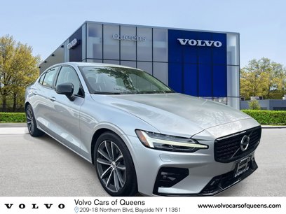 Used 2022 Volvo S60 B5 Momentum w/ Premium Package