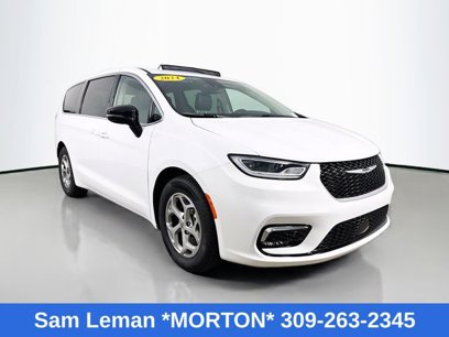 Used 2024 Chrysler Pacifica Limited
