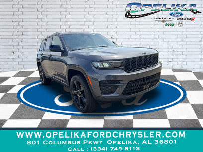 Used 2024 Jeep Grand Cherokee Altitude
