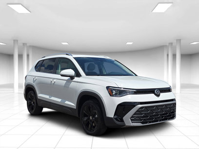 New 2025 Volkswagen Taos SE