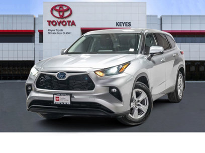 Certified 2022 Toyota Highlander LE