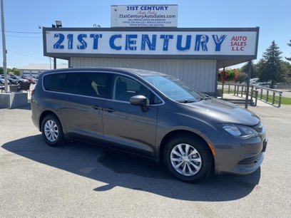 Used 2017 Chrysler Pacifica Touring w/ Tire & Wheel Group