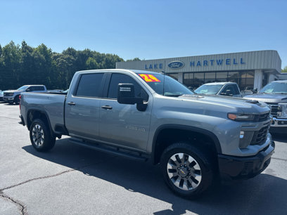 Used 2024 Chevrolet Silverado 2500 Custom w/ Custom Value Package
