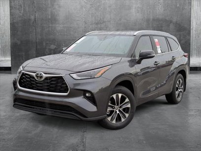 New 2025 Toyota Highlander XLE