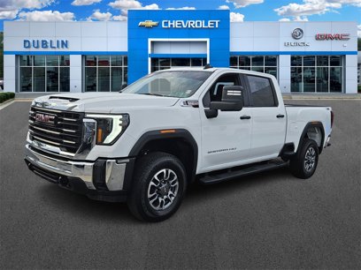 New 2025 GMC Sierra 3500 Pro w/ Convenience Package