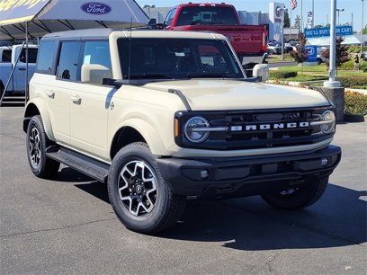 New 2025 Ford Bronco Outer Banks