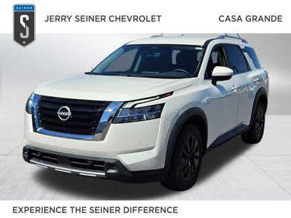 Used 2023 Nissan Pathfinder SL