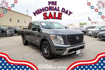 Used 2024 Nissan Titan SV w/ SV Convenience Package