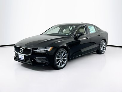 Used 2020 Volvo S60 T6 Momentum w/ Protection Package Premier
