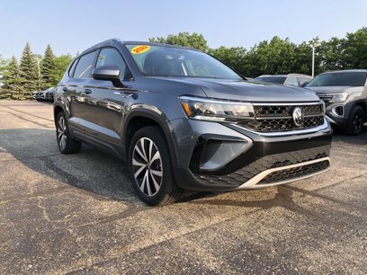 Used 2022 Volkswagen Taos SE w/ IQ.Drive SE Package