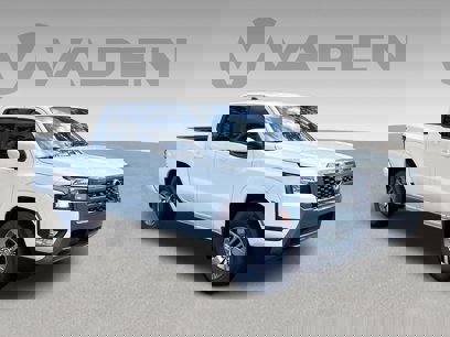 New 2025 Nissan Frontier SV w/ SV Convenience Package