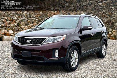 Used 2014 Kia Sorento LX w/ Premium Package