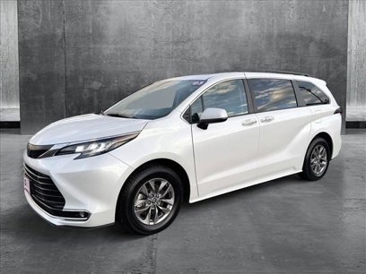 Used 2023 Toyota Sienna XLE