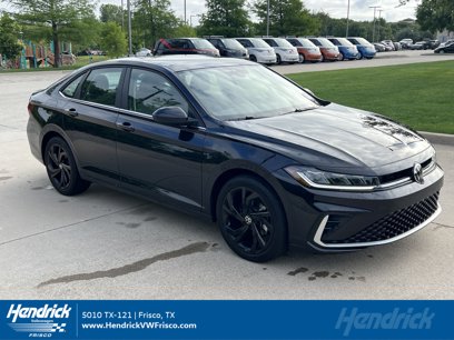 Certified 2025 Volkswagen Jetta SE w/ Sunroof Package