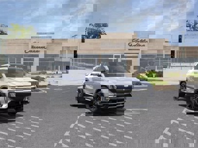 New 2025 Cadillac Lyriq Luxury