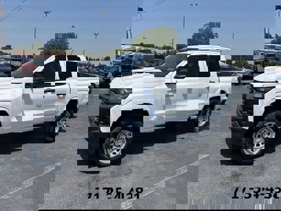 New 2025 Chevrolet Colorado W/T w/ WT Convenience Package II
